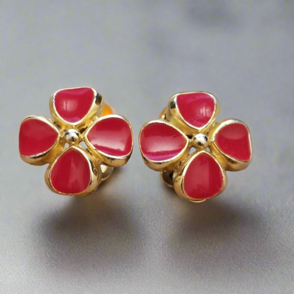 Vintage SPHINX Red Enamel Four-Leaf Clover Clip Earrings – Gold-Tone Lucky Charm